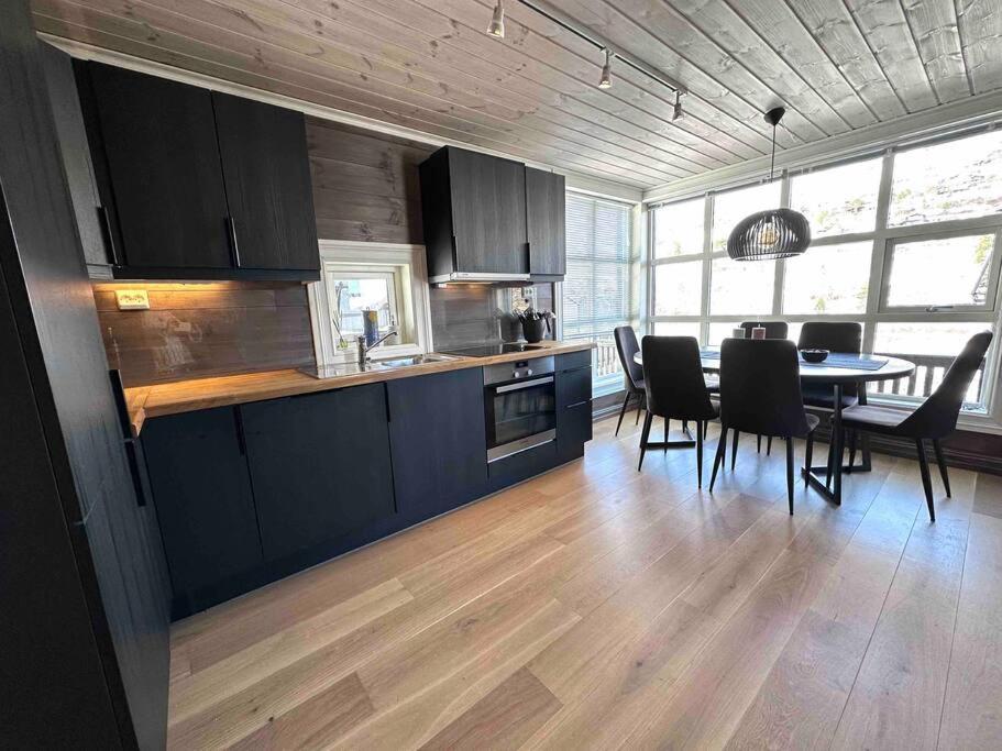 סטראנדה Lovise Mountain Apartment מראה חיצוני תמונה